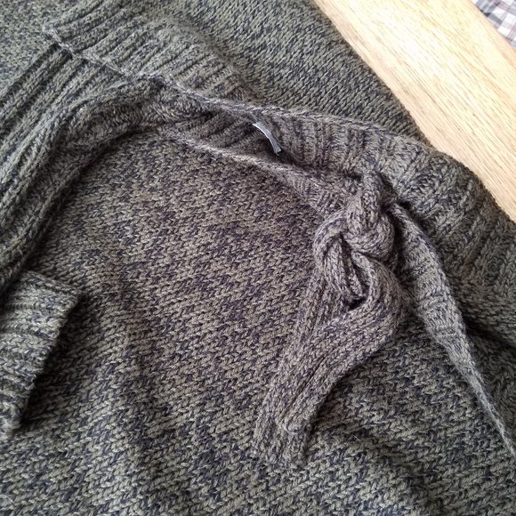 Lord & Taylor Design Lab Turtleneck Poncho Sweater XS/TP Wool Green Black Tones - Picture 5 of 8